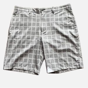 PGA Tour Grey Plaid Shorts Size 38 EUC